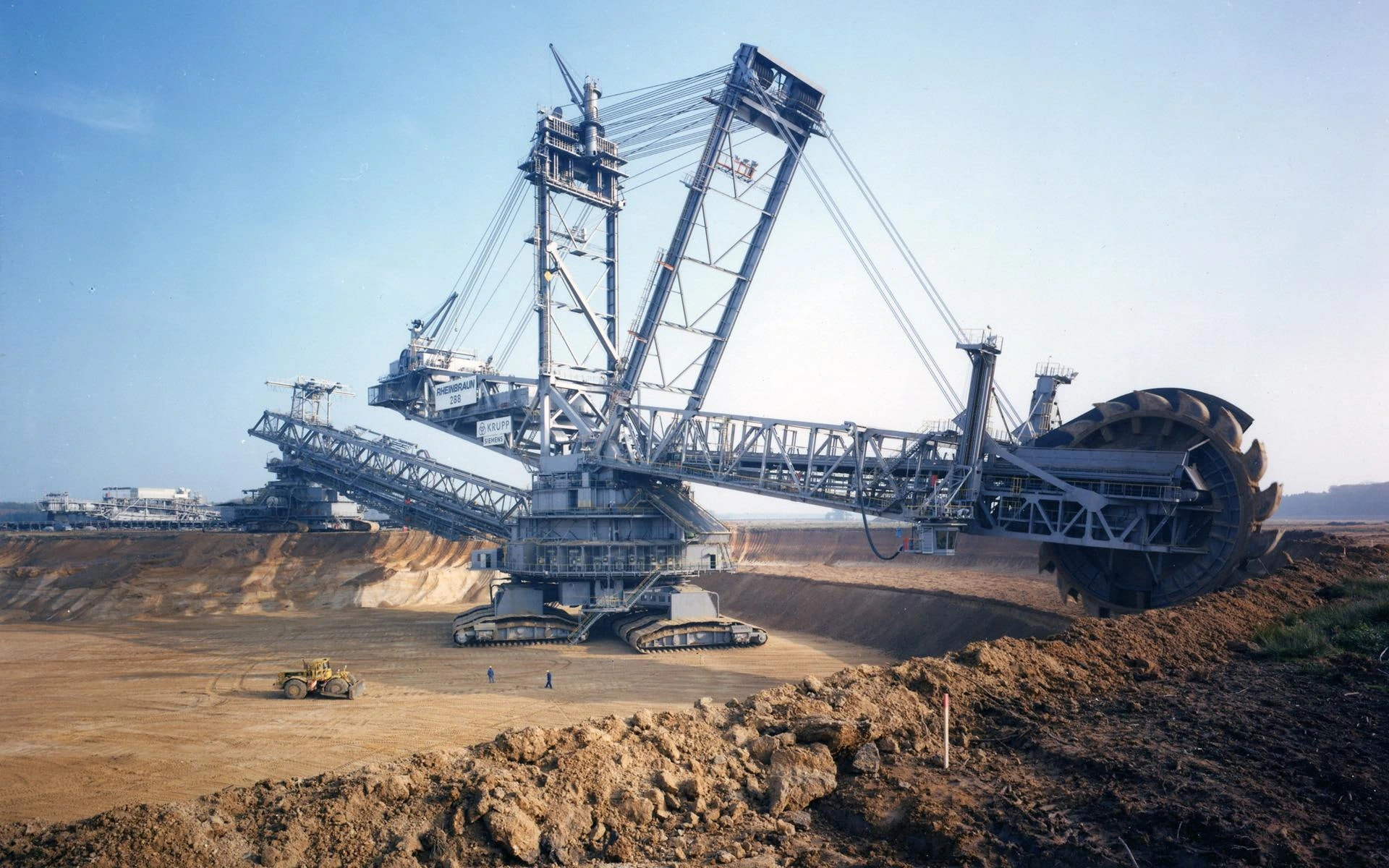 Equipamento de grande porte para movimentação de materiais na mineração